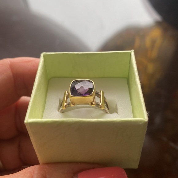 Gold and silver combination amethyst ring. Size 7. - Picture 5 of 8